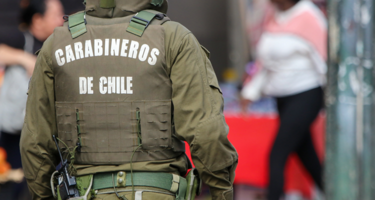 Hombre es abatido por carabinero en La Araucanía: atacó con machete a policía tras denuncia por VIF