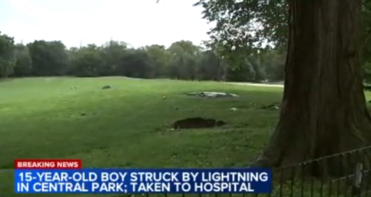 Adolescente de 15 años es impactado por un rayo en Central Park de Nueva York