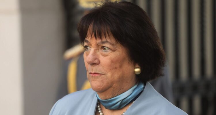 Ministra Delpiano confirma reunión con FFAA para revisar protocolos tras robo de fusiles en regimiento