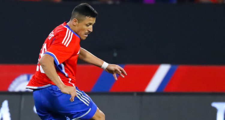 Alexis Sánchez jugando para La Roja