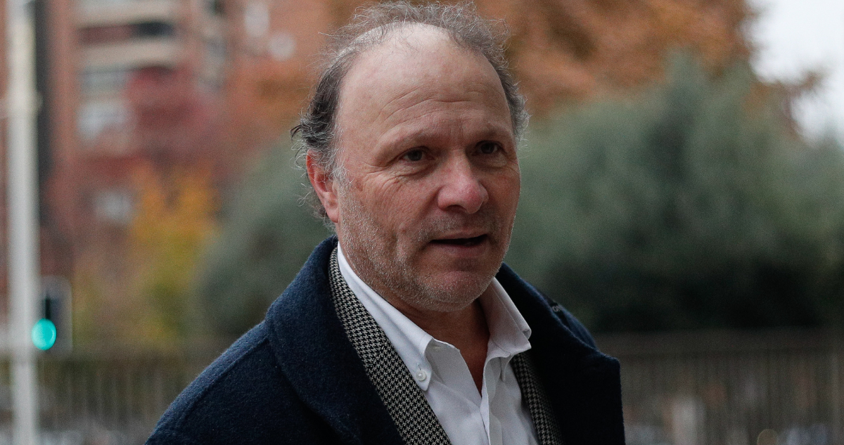 Imagen del senador del PS, Alfonso de Urresti, por resultado de primarias