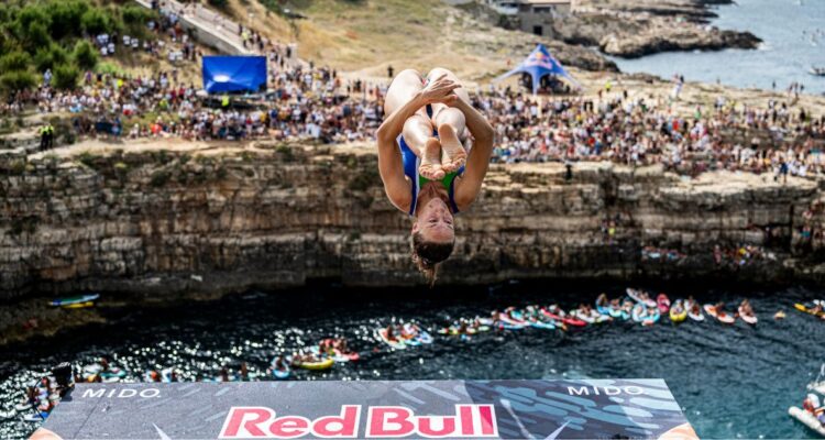 Red Bull Cliff Diving llega a Italia: dónde ver la competencia de clavados extremos