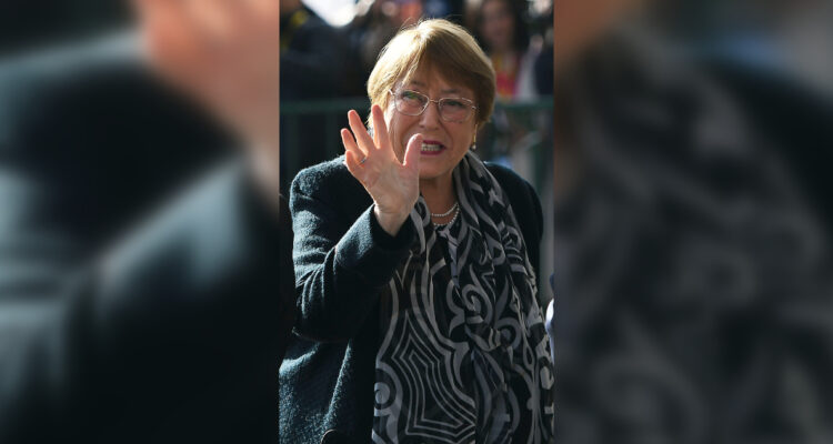 Bachelet vota en primarias, dice que no volverá a ser candidata y que apoyará a quien gane la jornada