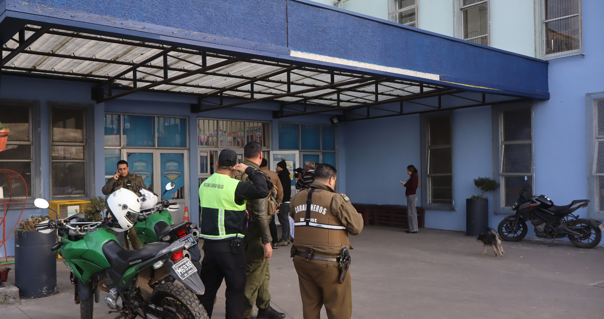 Frontis de colegio por internación provisoria de menor detenido por balacera