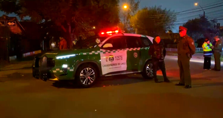 Balacera en taller mecánico deja 4 heridos en Conchalí: podría estar relacionado a 150 disparos a casa