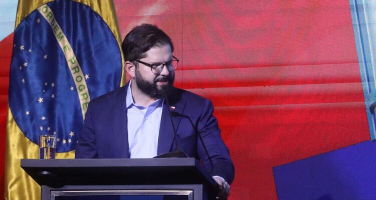 Van Klaveren defiende participación de Boric en los Brics por críticas de Kast: “Vamos como invitados”
