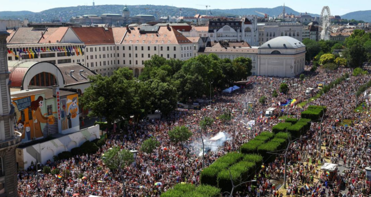 Budapest 200 mil personas llegan a marcha del Orgullo LGBT, pese a ser prohibida por Gobierno húngaro