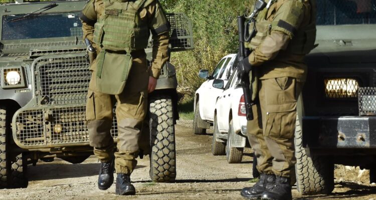 La Araucanía: gobierno se querella por homicidio frustrado contra carabinero tras ataque en Ercilla