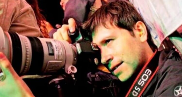 Carlos Müller, otrora “fotógrafo de la música chilena”, será formalizado por violación