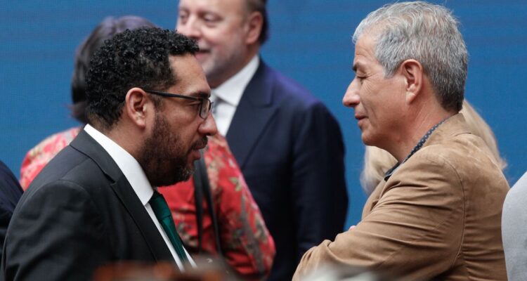 Cataldo se desmarca de críticas de Mario Aguilar a Contraloría por descuentos a docentes en paro