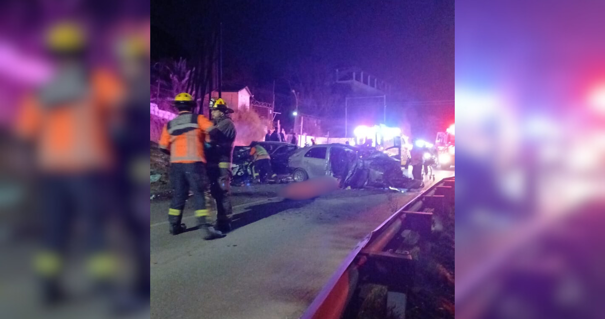 Seis heridos graves tras colisión frontal entre dos autos en Los Andes