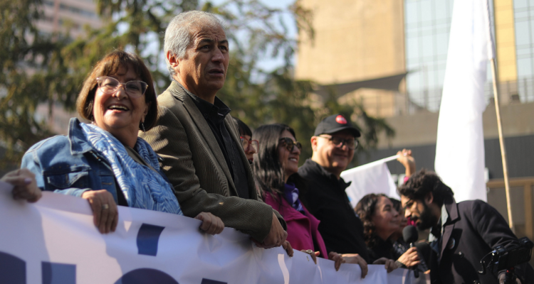 Colegio de Profesores llama a no recuperar clases tras descuentos anunciados a remuneraciones docentes