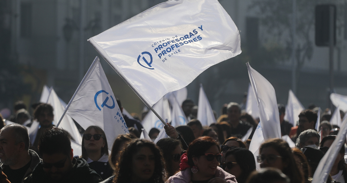 Colegio de Profesores pone fin a plan de movilización y aceptó respuesta del Mineduc a su agenda corta