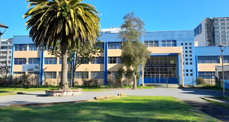 En la imagen, la fachada del Colegio Juan Gregorio Las Heras de Concepción.