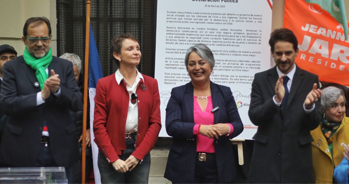 Minuta devela nueva estrategia del comando de Tohá apuntando al PC: “Si gana Jara, gana la derecha”