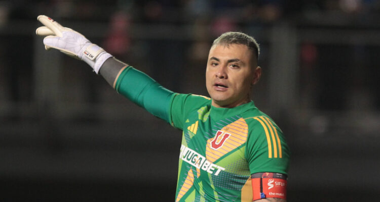 Cristóbal Campos en su partido a beneficio