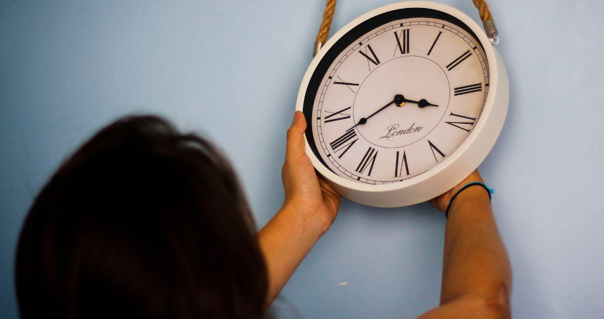 Cuándo es el cambio de hora: la fecha de retorno al horario de verano y a los días más largos