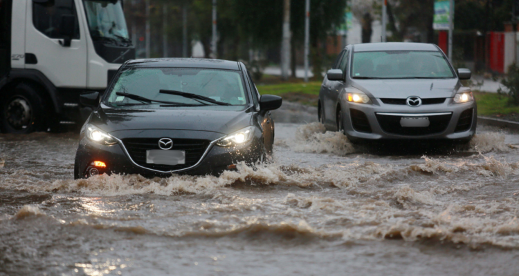 Qué cuidados reforzar para tu auto en invierno: bajas temperaturas y lluvia aumentan fallas mecánicas