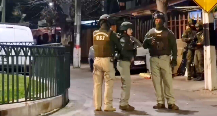 Desmantelan cinco casas narco en Las Condes: operativo deja cuatro detenidos y droga incautada