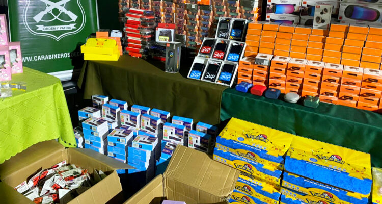 Detienen a ciudadana china con más de $57 millones en productos falsos que vendía en Barrio Meiggs