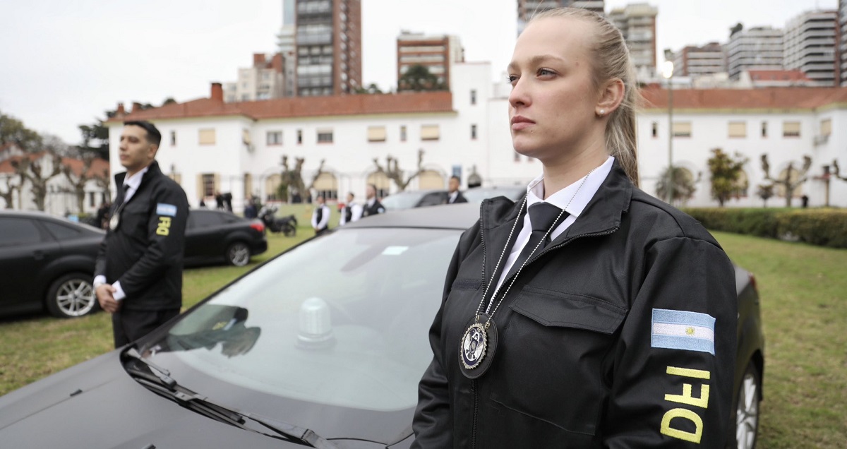El “FBI argentino” de Milei: agentes con placas, patrullaje en redes y detenciones sin orden judicial