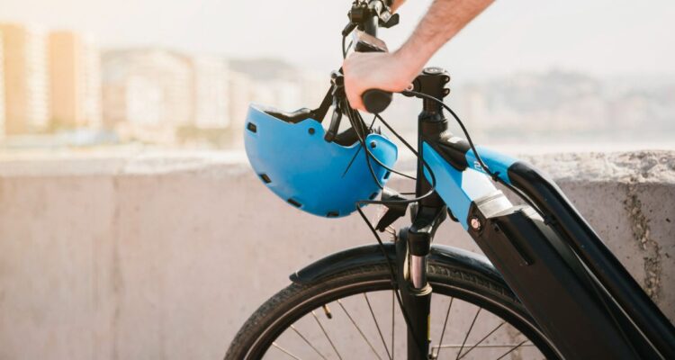 Cuáles son los beneficios físicos y psiclógicos de andar en bicicleta como medio de transporte en el Día Mundial de este 3 de junio.