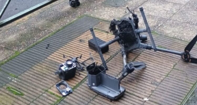 Dron de patrullaje cae en pleno centro de Temuco: DGAC está investigando las causas