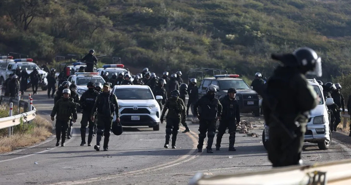 Dos policías muertos y varios heridos dejan enfrentamientos con seguidores de Evo Morales en Bolivia