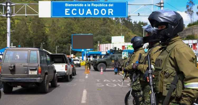 Asamblea de Ecuador aprueba reforma para instalar bases militares extranjeras y combatir delincuencia