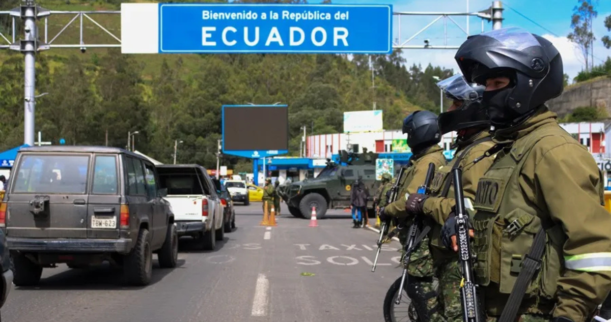 Asamblea de Ecuador aprueba reforma para instalar bases militares extranjeras y combatir delincuencia