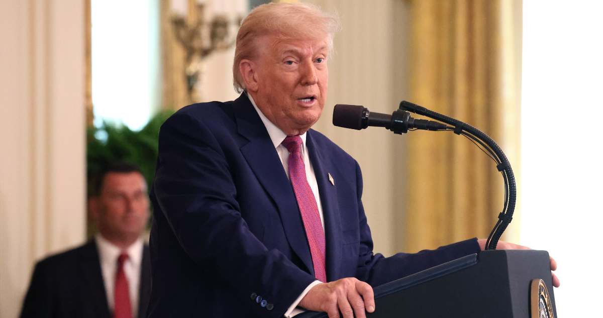 Trump juega al misterio sobre atacar Irán