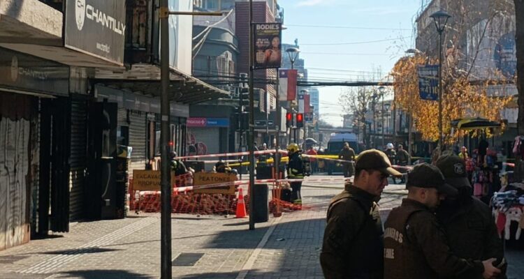 Emergencia por emanación de gas se registra en pleno centro de Concepción