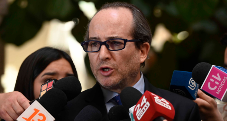 Embajador Gil Artzyeli acusa hostilidad de Presidente Boric contra los judíos y demonización de Israel