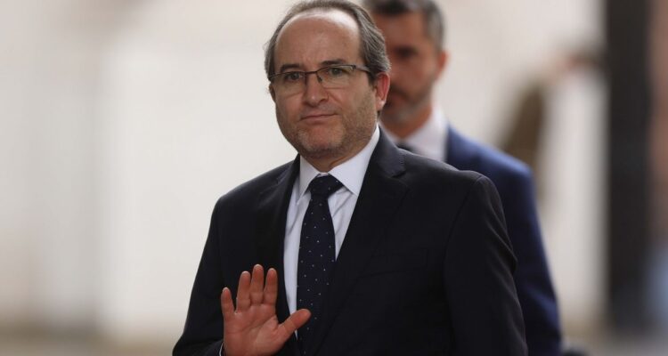 Embajador de Israel asegura que relación con Chile está al mínimo: “Tocamos fondo”