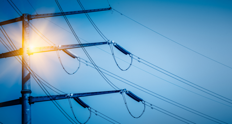 Energía eléctrica. Luz propia: alternativas para un nuevo modelo energético. Columna de Ana Albornoz