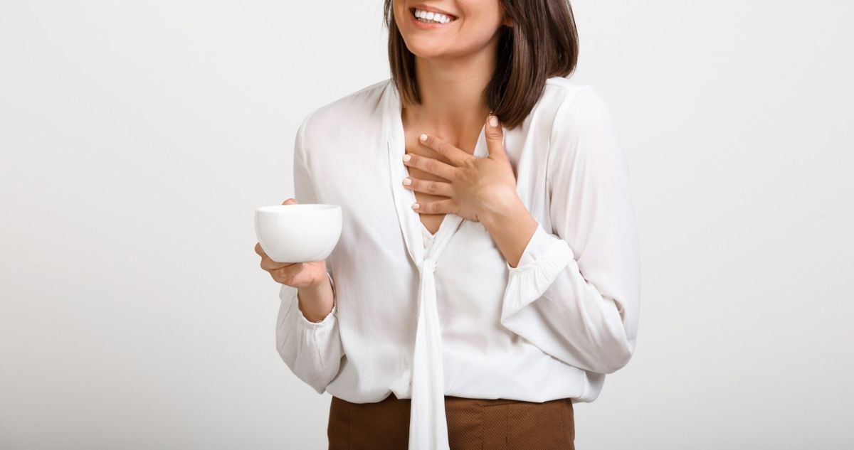 De acuerdo a un nuevo estudio de la Universidad de Harvard, el consumo regular de café ayuda a las mujeres a envejecer saludablemente, o sea, vivir hasta los 70 años o más, sin enfermedades crónicas graves y sin limitaciones físicas, mentales o cognitivas.