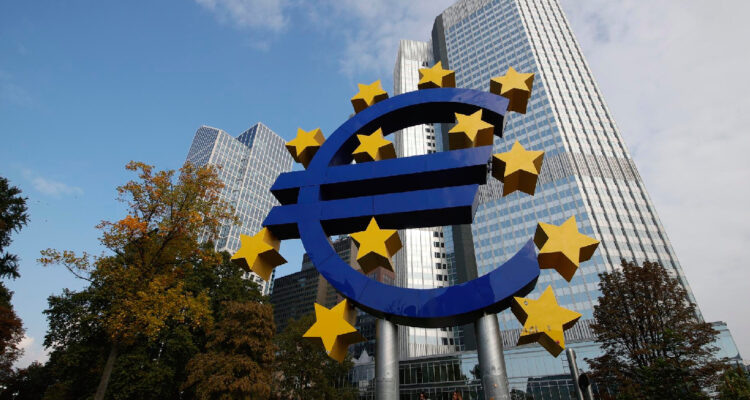 Banco Central Europeo baja la tasa por séptima vez y afirma que se acerca la meta de inflación