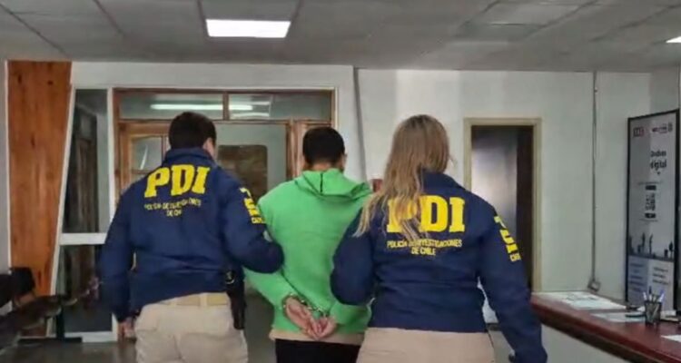 Extraditan desde Argentina a excarabinero prófugo desde 2020 por femicidio y parricidio frustrado