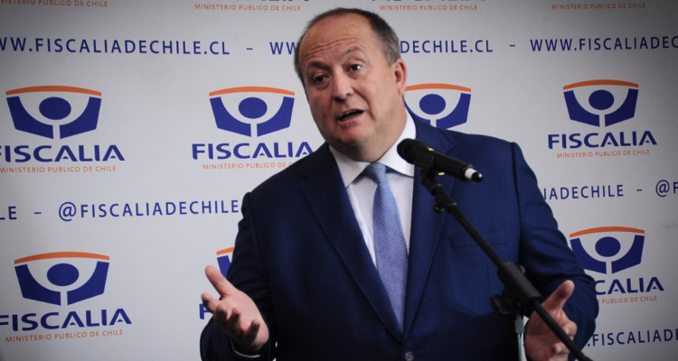 Fiscal Valencia defiende contratación de José Roa: “No hay reproche de ilegalidad alguno”