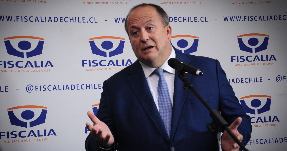 Fiscal Valencia defiende contratación de José Roa: “No hay reproche de ilegalidad alguno”