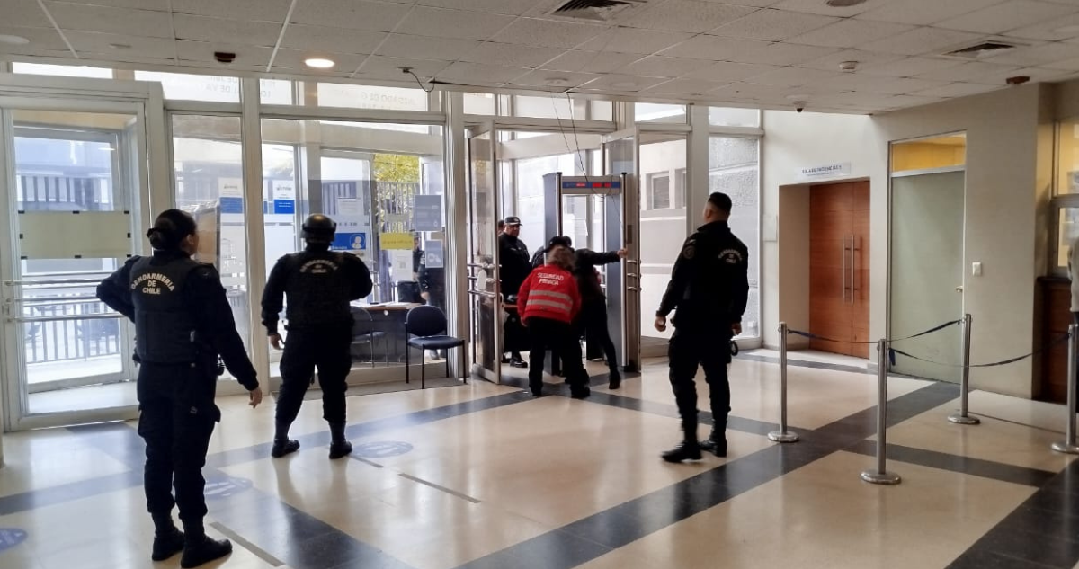 Formalización por robo a tienda París