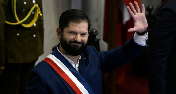 Columna de Simón Ramírez sobre la gestión del gobierno de Gabriel Boric: no da lo mismo quien gobierne