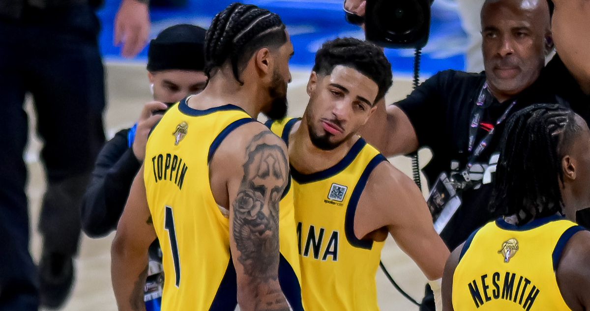 Haliburton y Obi Toppin celebran primer triunfo de Indiana en Finales de NBA