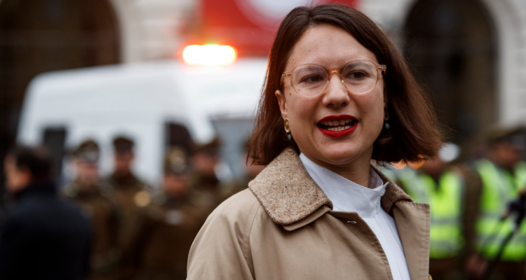 Declaran admisible recurso contra Hassler y tribunal revisará si la inhabilita para cargos públicos
