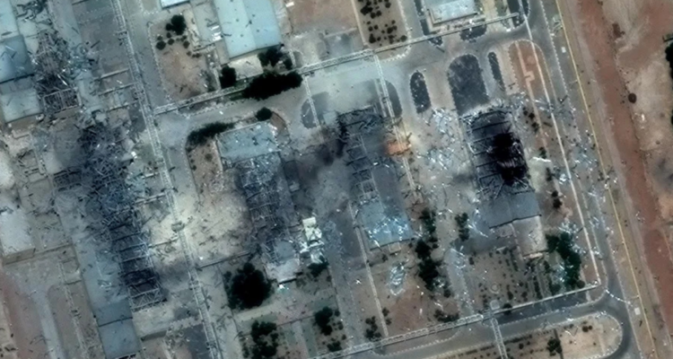 Imagen satelital de Maxar Technologies que muestra el daño de ataque de EEUU a la instalación de Isfahá