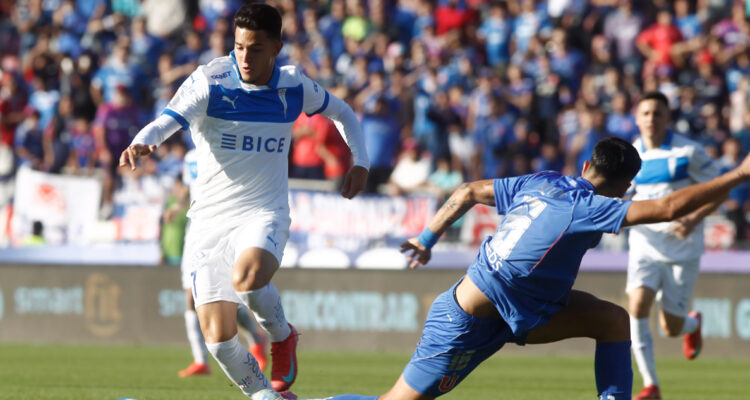 Jader Gentil jugando para Católica