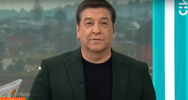Julio César Rodríguez en matinal de CHV, ‘Contigo en la mañana’ en referencia a salida