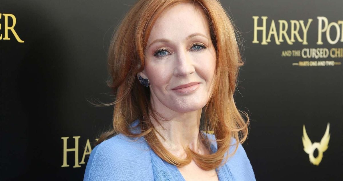 J.K. Rowling vuelve a la polémica: “La magia es igual que las mujeres con pene: ninguna es real”