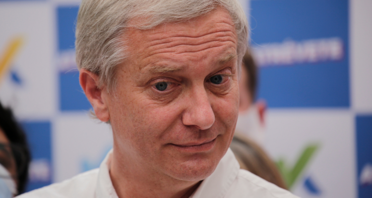 ¿Por qué José Antonio Kast es el mejor candidato de la derecha para las presidenciales? Columna de Orlando Sáenz