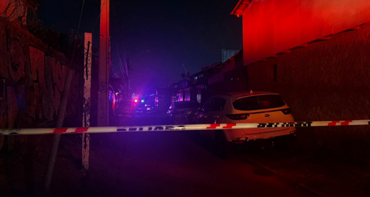 Joven de 18 años muere tras recibir dos disparos en población La Orquesta de La Pintana